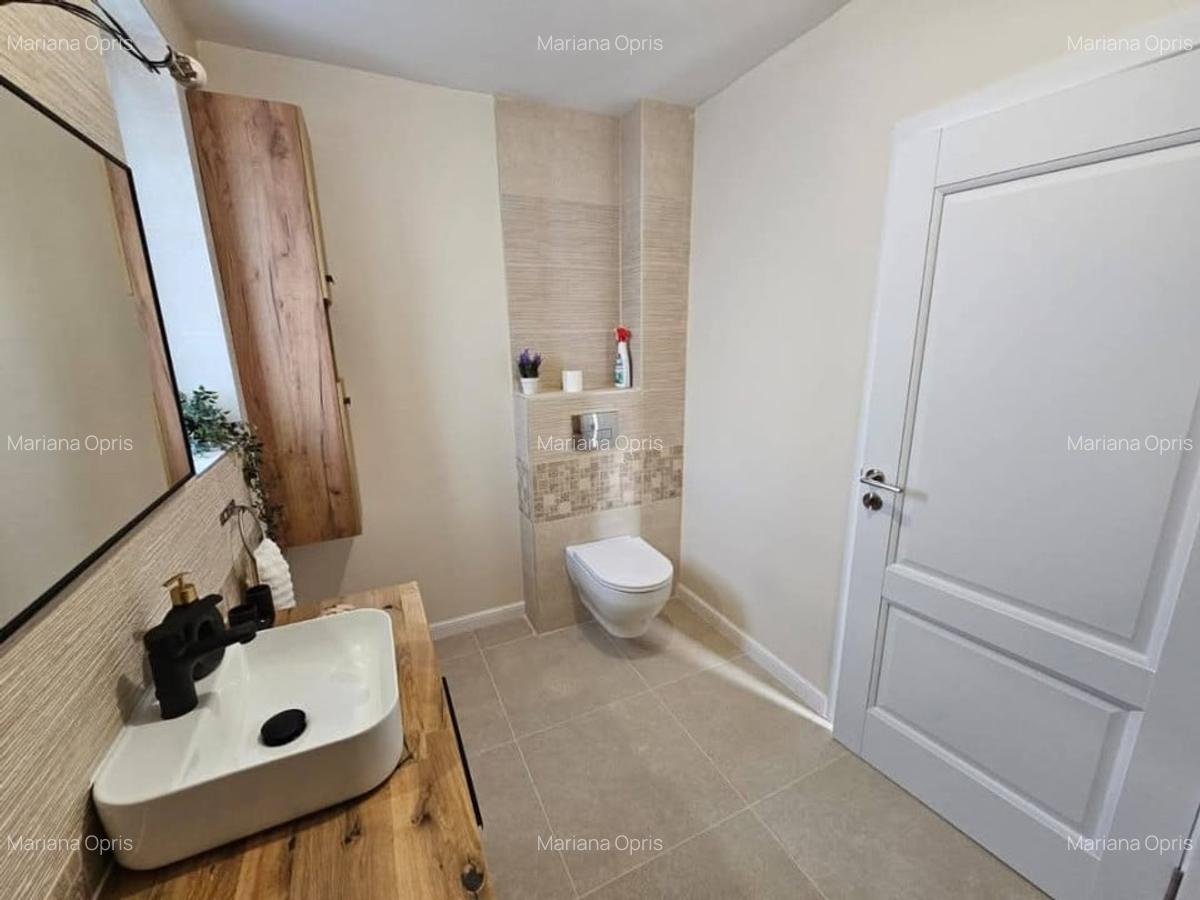 Proprietate 5 camere cu teren de 700mp spre vanzare in Cisnadie - 11