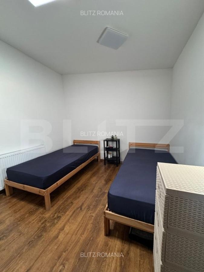 Casa spatioasa cu 4 camere, 103 mp, curte 70 mp, zona 13 Septembrie - 10