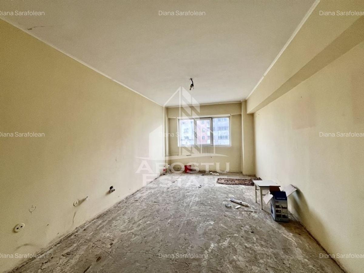 Apartament cu 4 camere decomandat în Simion Bărnuțiu - 1