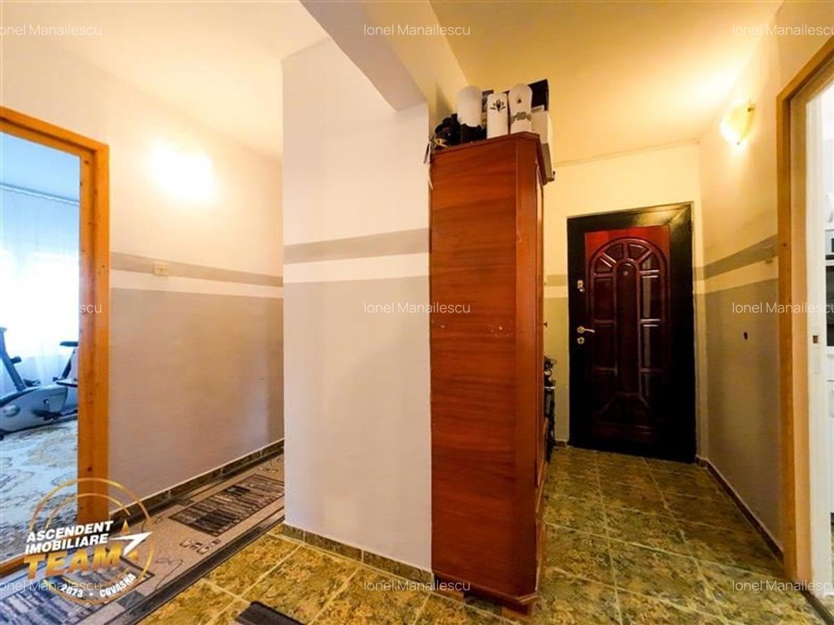 LIVE!Decomandat,pe 4camere,zonare linistita,compozitie frumoasa,facilitati, Leni - 12