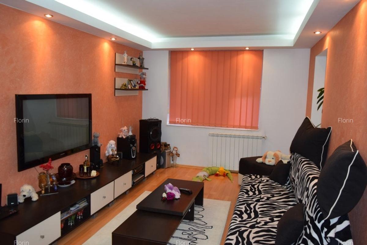 Apartament cu 4 camere semidecomandat în Olteniței - 1