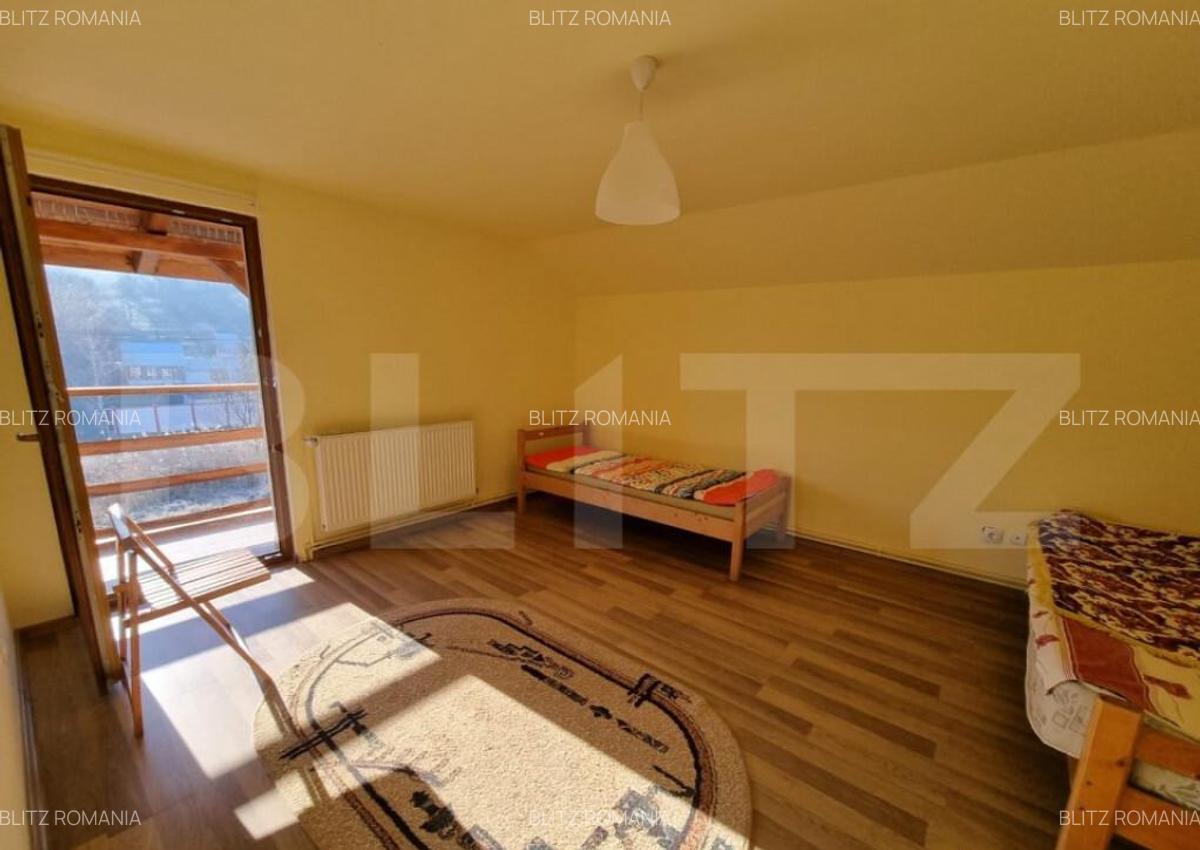 Casa individuala, 195 mp, 6300 mp teren, zona Jucu - 3
