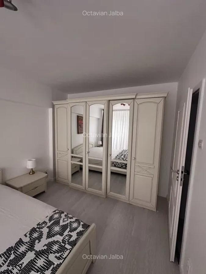 Apartament de 2 camere, renovat, decomandat, langa metrou - Dristor - 2