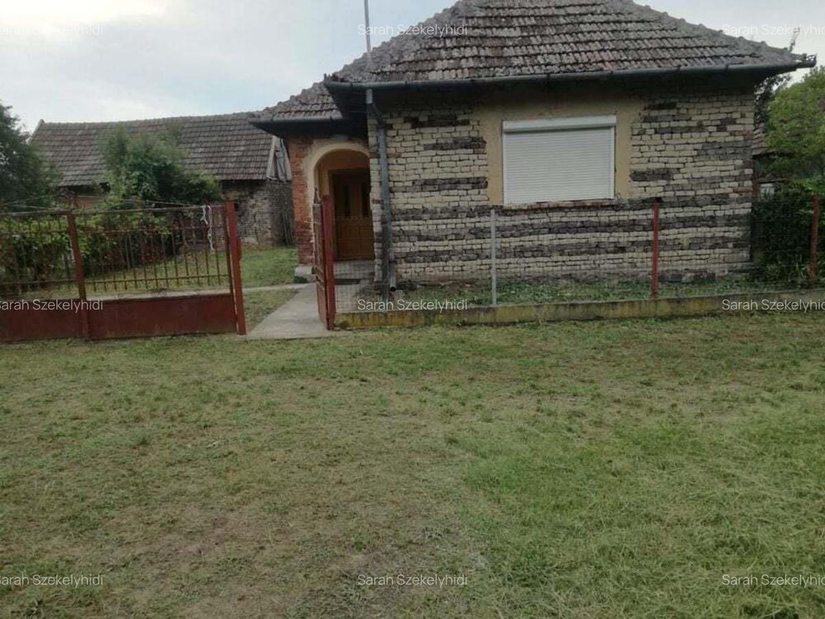 Ag BRASADAS vinde casa LOCUIBILA 3 cam teren 5.000 mp HOREA. - 7