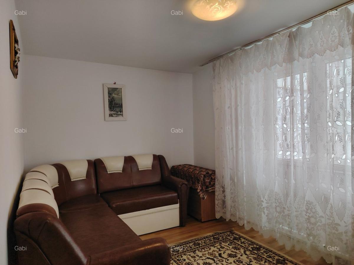 Proprietar, vând apartament 2 camere decomandate, zona Narcisa - 5
