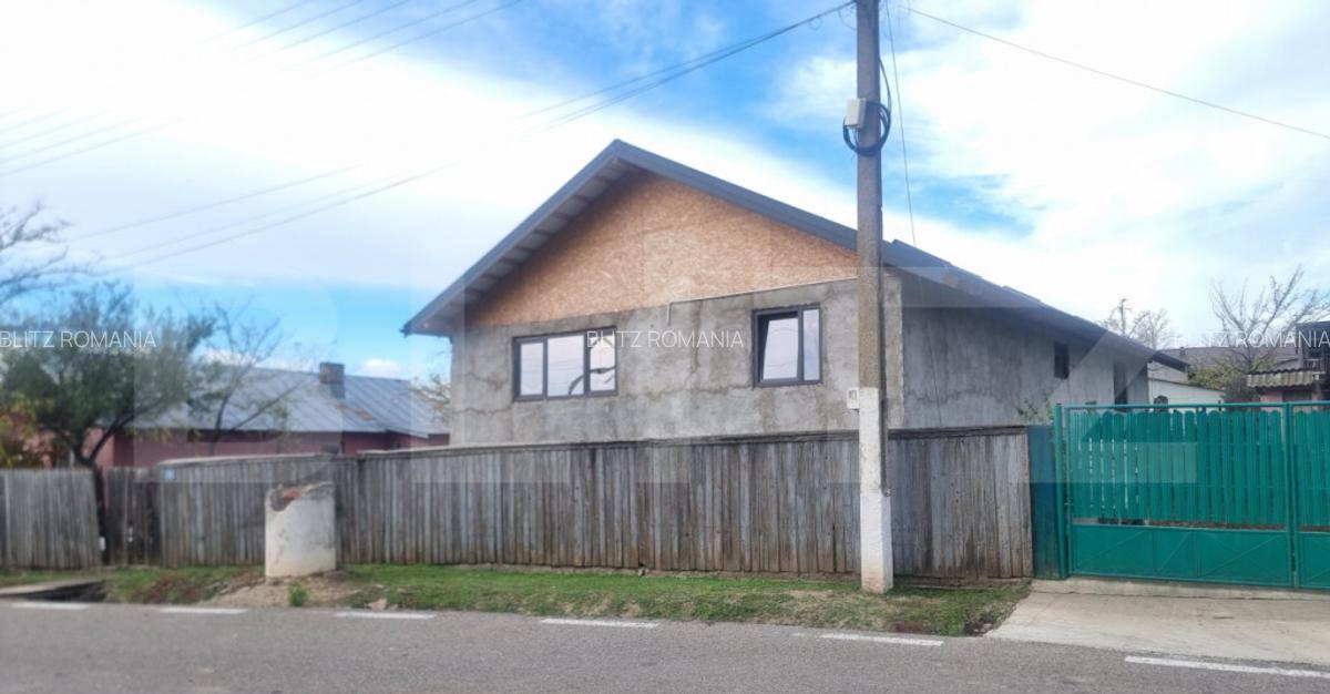 CASA LA ROSU CU TEREN - 19