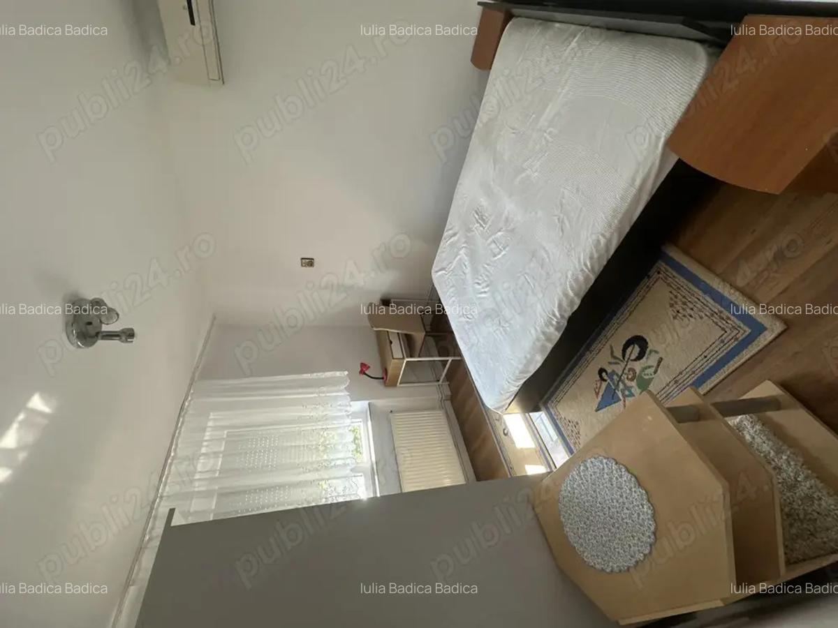 Proprietar inchiriez apartament 3 camere- Complexul studentesc - 4