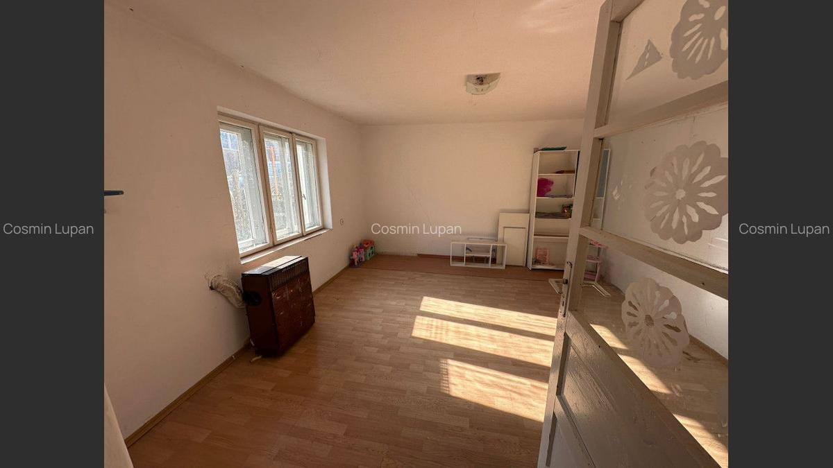 Casa in Poiana Golului cu priveliste frumoasa si 495Mp teren - 3