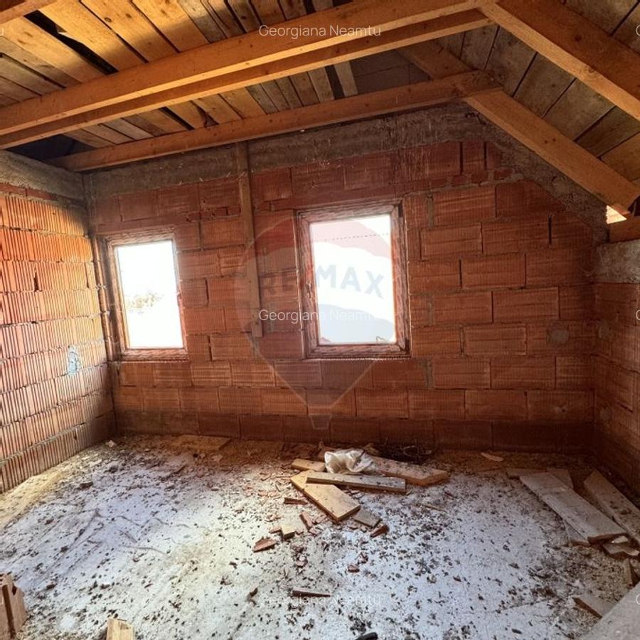 Casa cu 6 camere la rosu, intabulata in Zimandu Nou de vanzare - 14