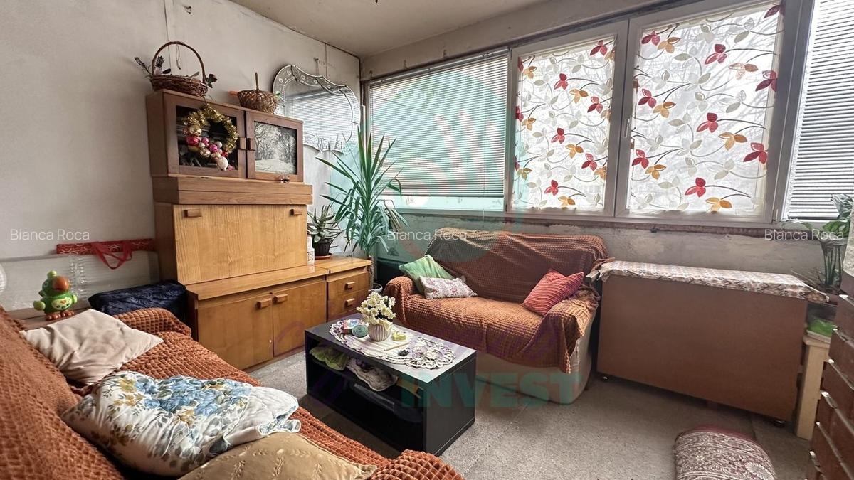 Apartament cu 3 camere decomandat în Pantelimon - 2