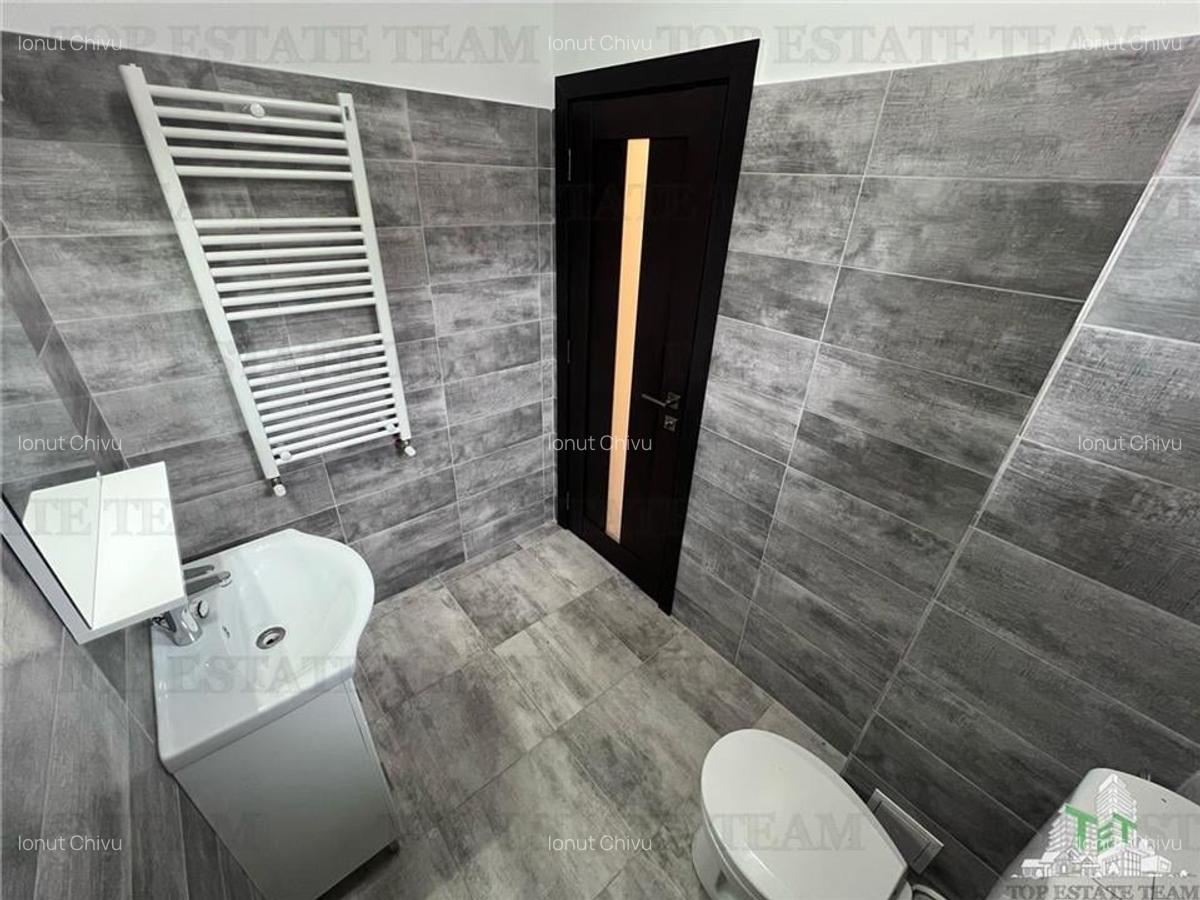 Casa Individuala cuplata Living generos, 4 camere, asfalt, STB si canalizare int - 18