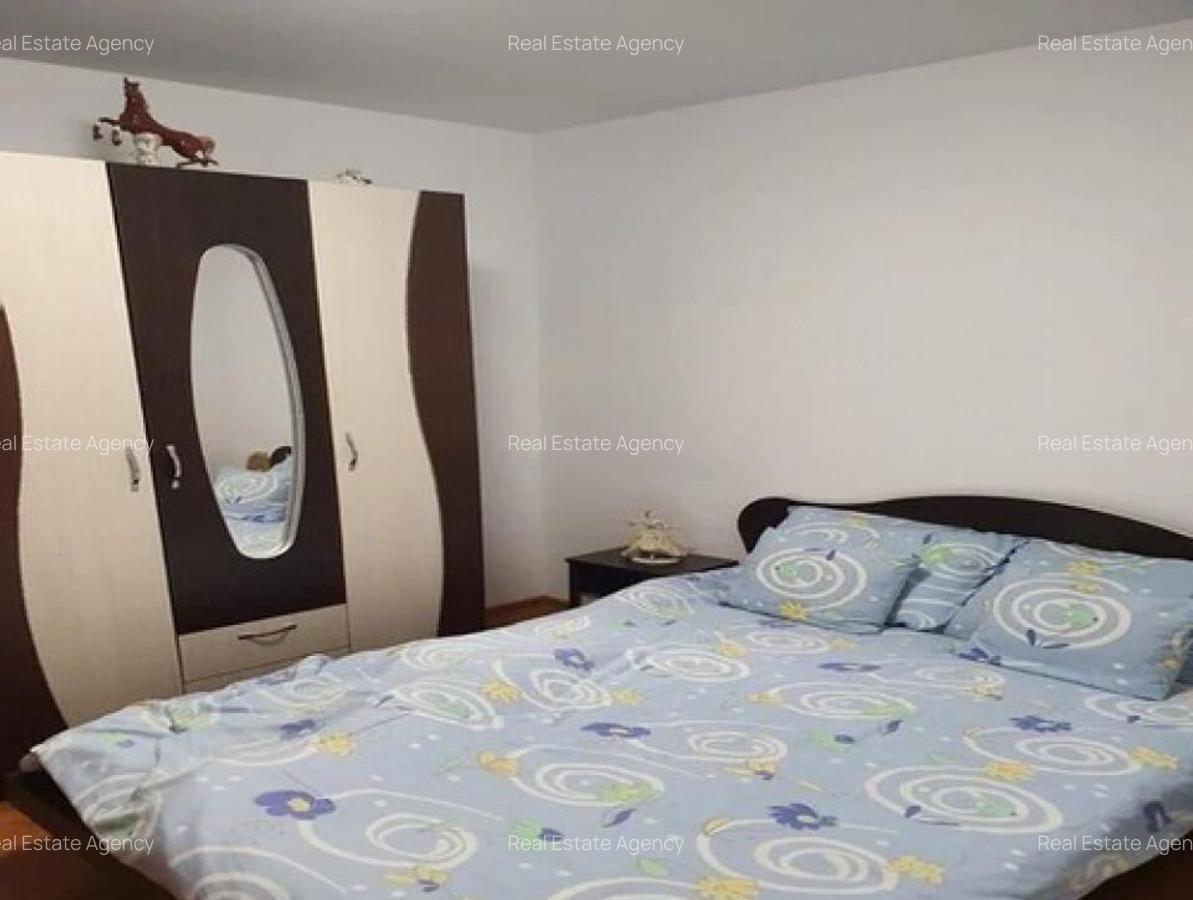 2 camere in zona Buziasului - 1