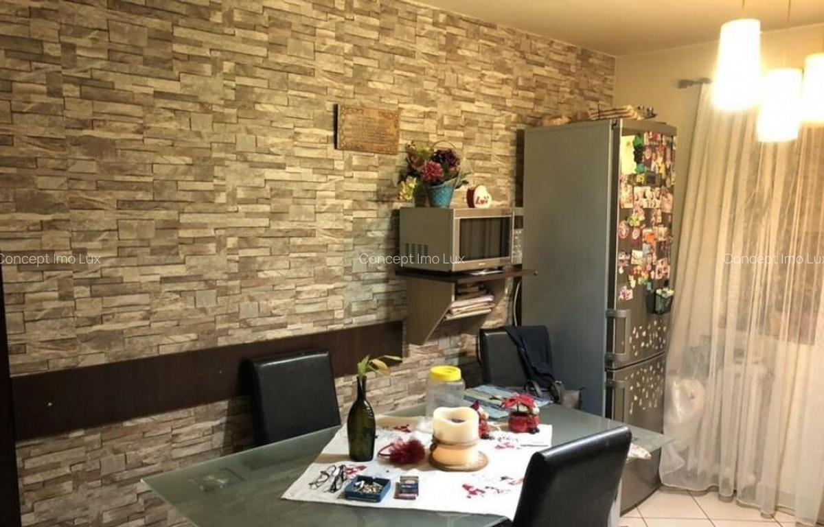 2 camere zona 23 August - 1