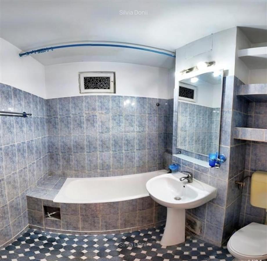 Apartament spatios cu 4 camere - renovat- decomandat - zona Unirii - 8