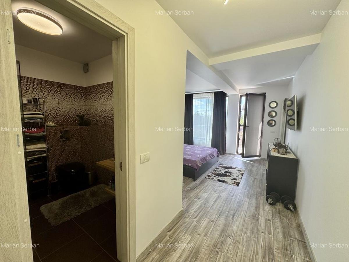 Berceni - VILĂ UNICAT, spațioasă, curte 1.000 mp, la 7 min metrou - 20