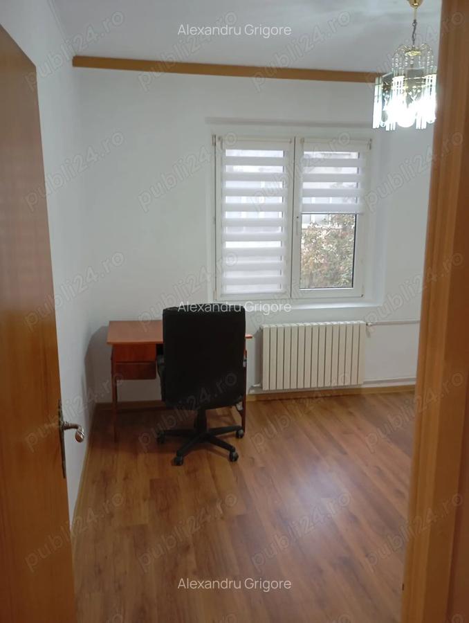 Apartament nemobilat 3 camere de inchiriat, cart. Militari, B. - 1