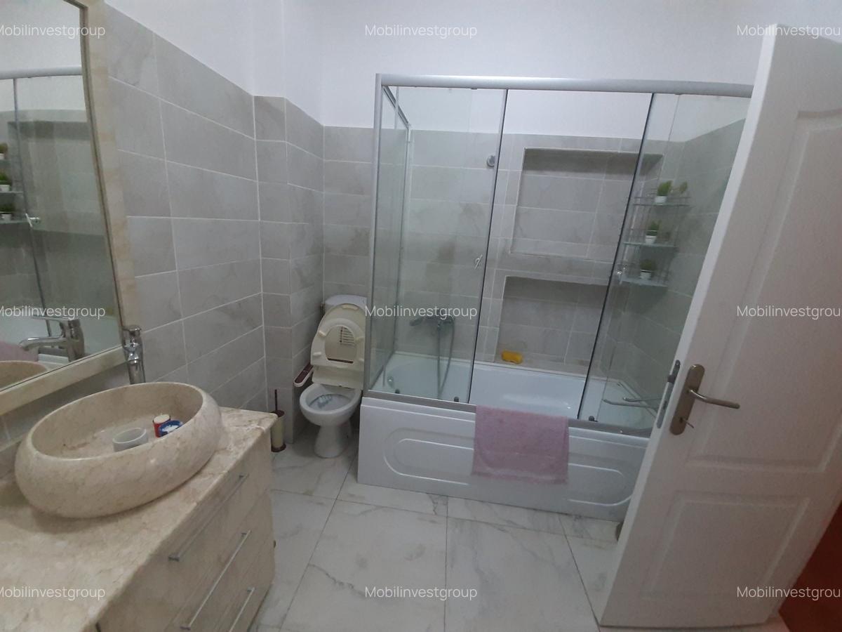 Apartament in vila, curte, Victoriei, Buzesti, mobilat, centrala proprie - 9