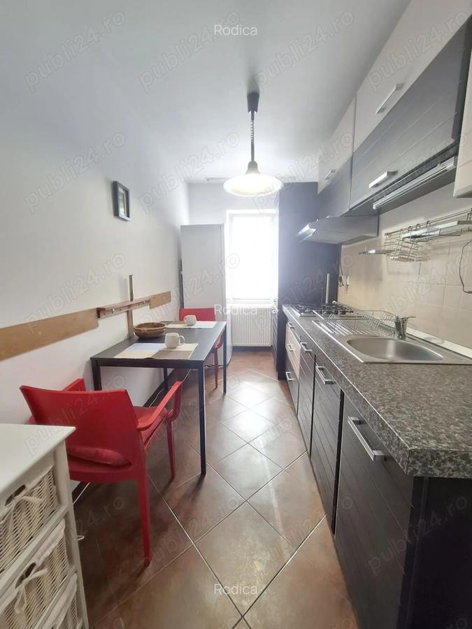 Dau in chirie pe termen lung, ap.1 camera la parter (bloc cu 3 etaje), langa Platinia - 2 Dau in chirie pe termen lung, ap.1 camera la parter (bloc cu 3 etaje), langa Platinia - 2