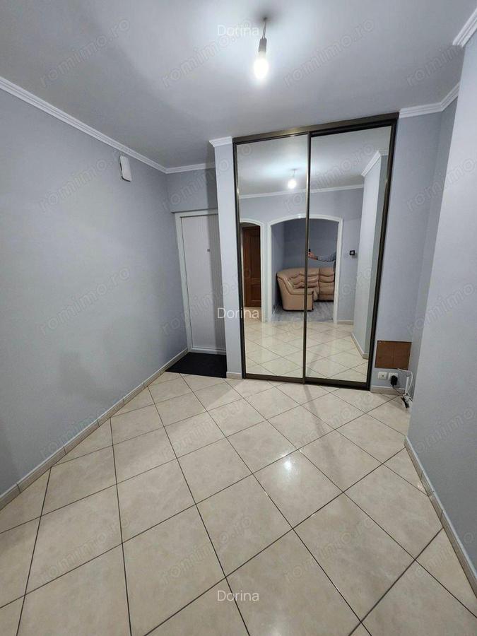 Ofer spre vanzare Apartament 3 camere decomandat Delfinului - 4 Ofer spre vanzare Apartament 3 camere decomandat Delfinului - 4