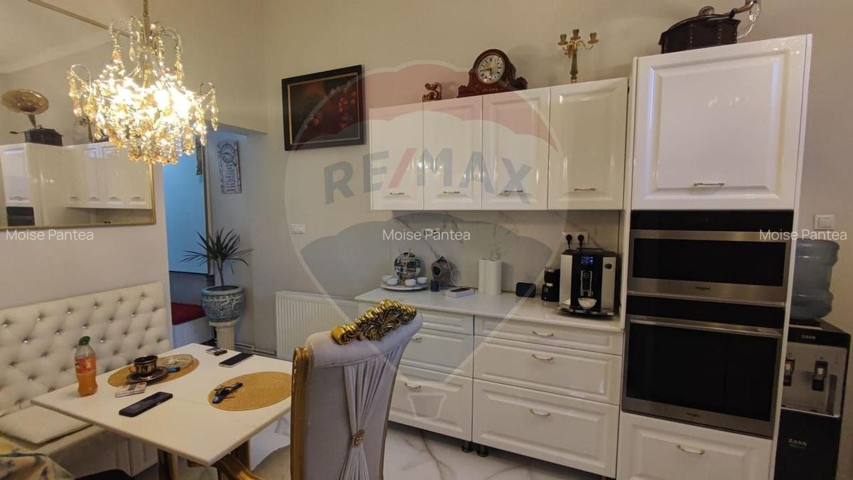 Apartament spatios la curte 2 dormitoare Salonta str. Republicii - 16