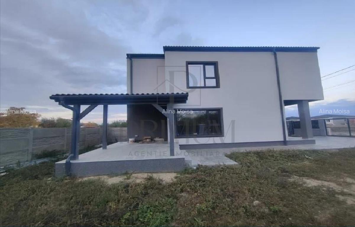 Duplex modern - teren generos - 2 fronturi stradale - pompa caldura - 2