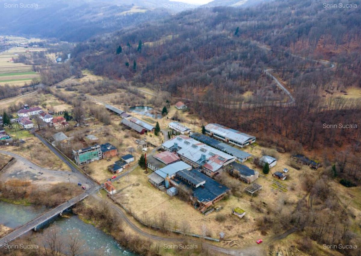 Teren ?i spa?ii industriale, com. Negreni, sat Bucea, jud. - 11