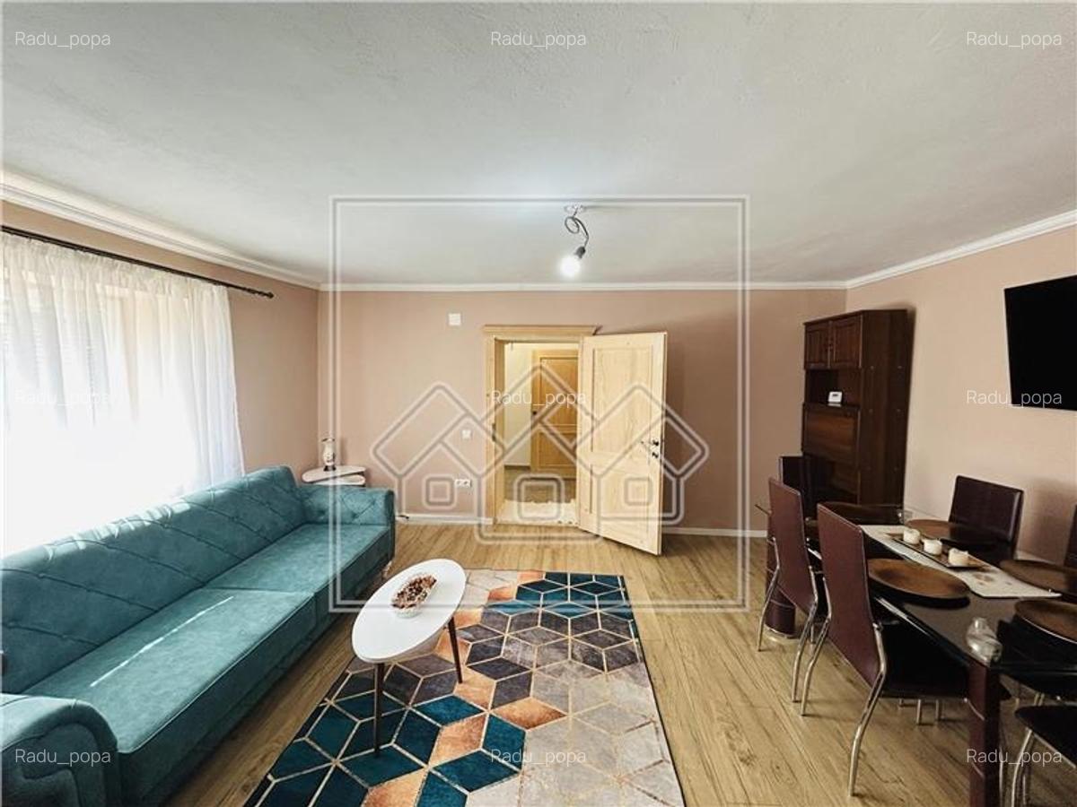 Casa in Sibiu - Vurpar - 2 constructii in curte - Gradina mare - 1