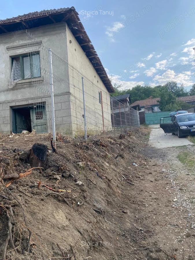 Vand casa la ?ara - 2 Vand casa la ?ara - 2