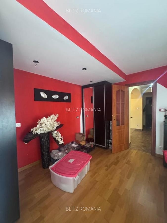 Apartament 3 camere , etj 1 , Radauti - 11