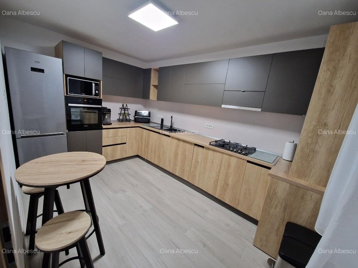 Proprietar - vând 1/2 duplex cu garaj - 6