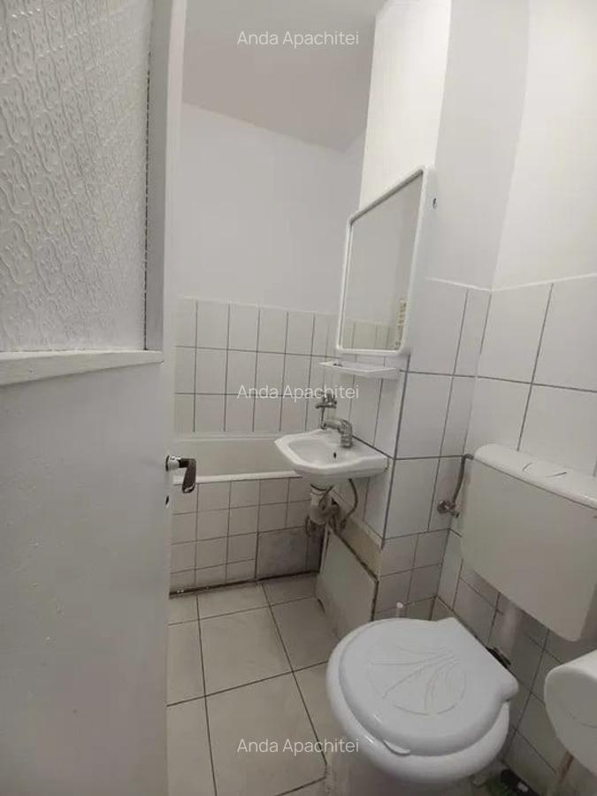 Garsonieră decomandată, mobilată în Județean - 3