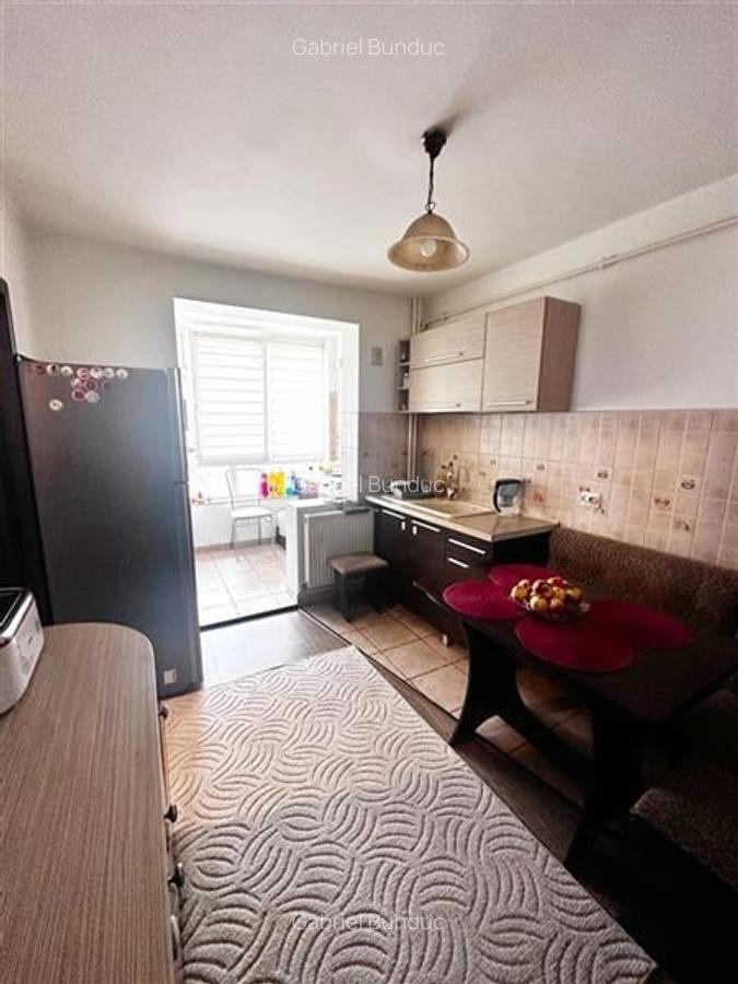 Apartament cu 3 camere decomandat, mobilat în Griviței - 12