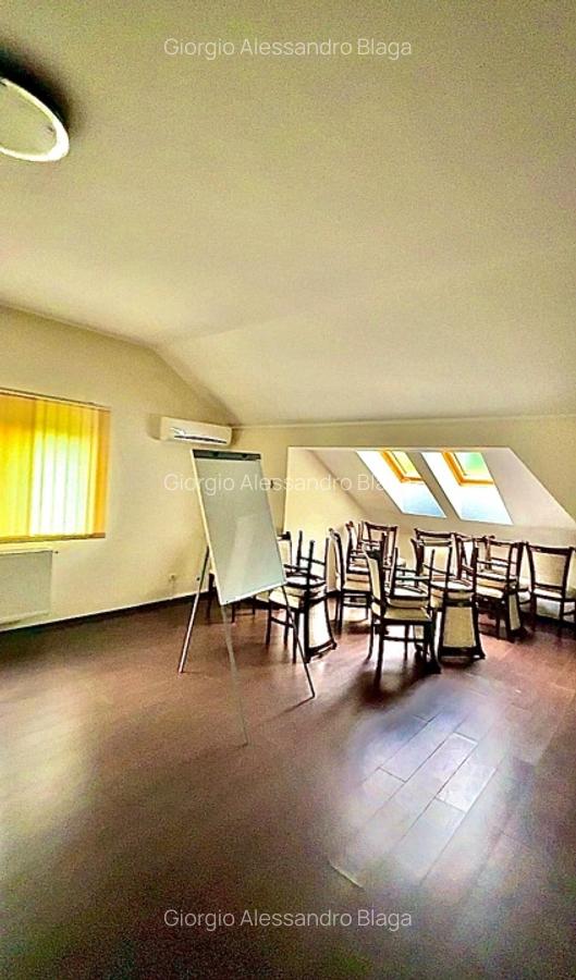 Casa de vacanta sau pensiune | Batca Doamnei | Teren in natura - 7