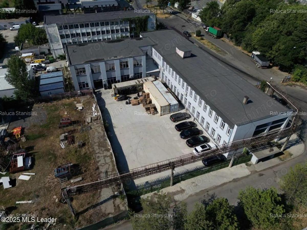 De vanzare spatiu birouri si depozitare, teren Danubiana - 9