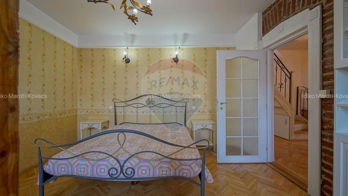Apartament cu 5 camere decomandat, mobilat în Centrul Istoric - 16