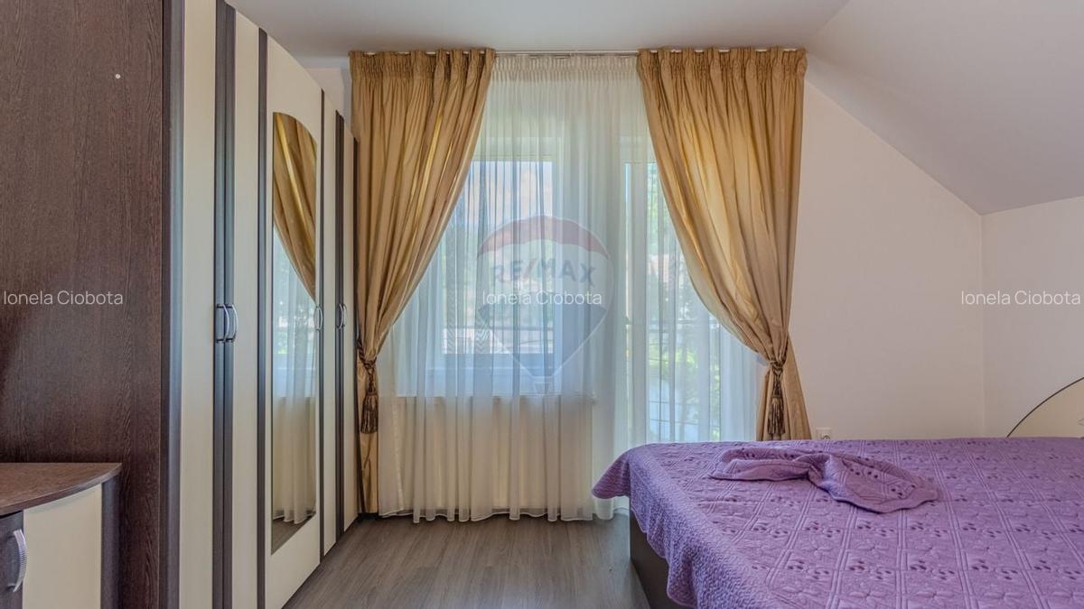 Casa / Vila cu 10 camere de vanzare in Moieciu de Jos - 5