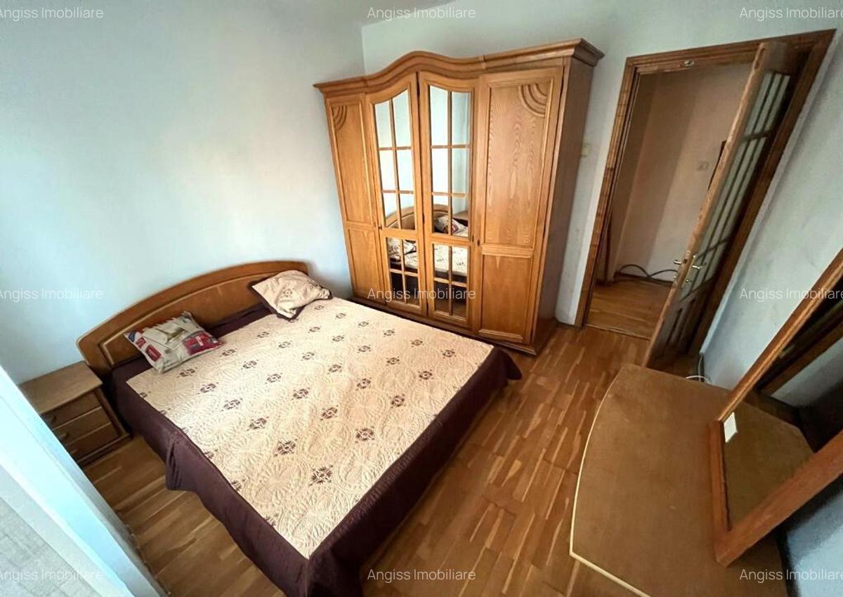 Apartament 3 camere ultracentral et.3 - 2