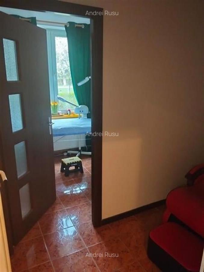 Spațiu comercial, 61 mp în Tractorul - 2