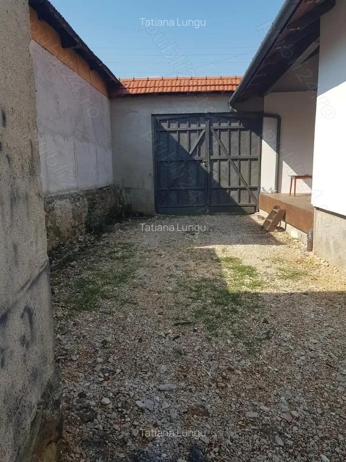 Proprietar vanzare casa 2 nivele renovata linga Stei, 200mp+beci 20m+ sura 90mp+ curte+teren 4 ari - 3