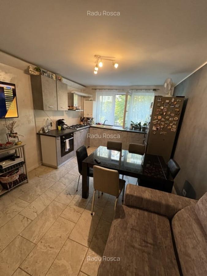 Apartament 4 camere de vanzare – mobilat complet, zona cornisa, Bacau - 5