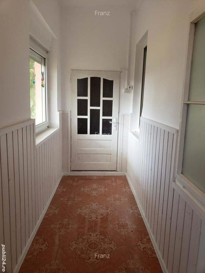 VAND casa renovata, luminoasa cu tavan inalt ,utila pentru orice destinatie,in Jimbolia. - 1