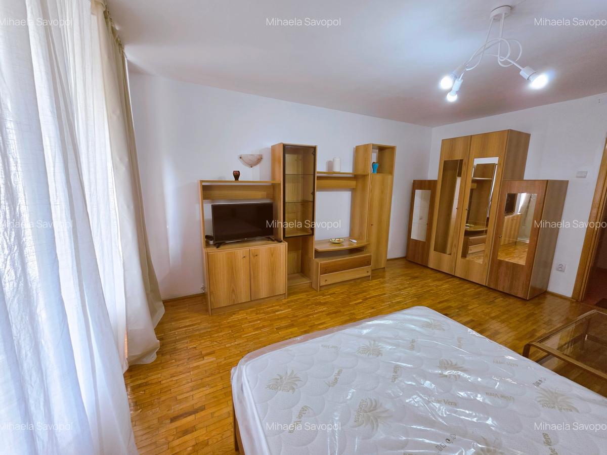Garsoniera inchiriere Stirbei Voda bloc 1993 etajul 3/7 - 7