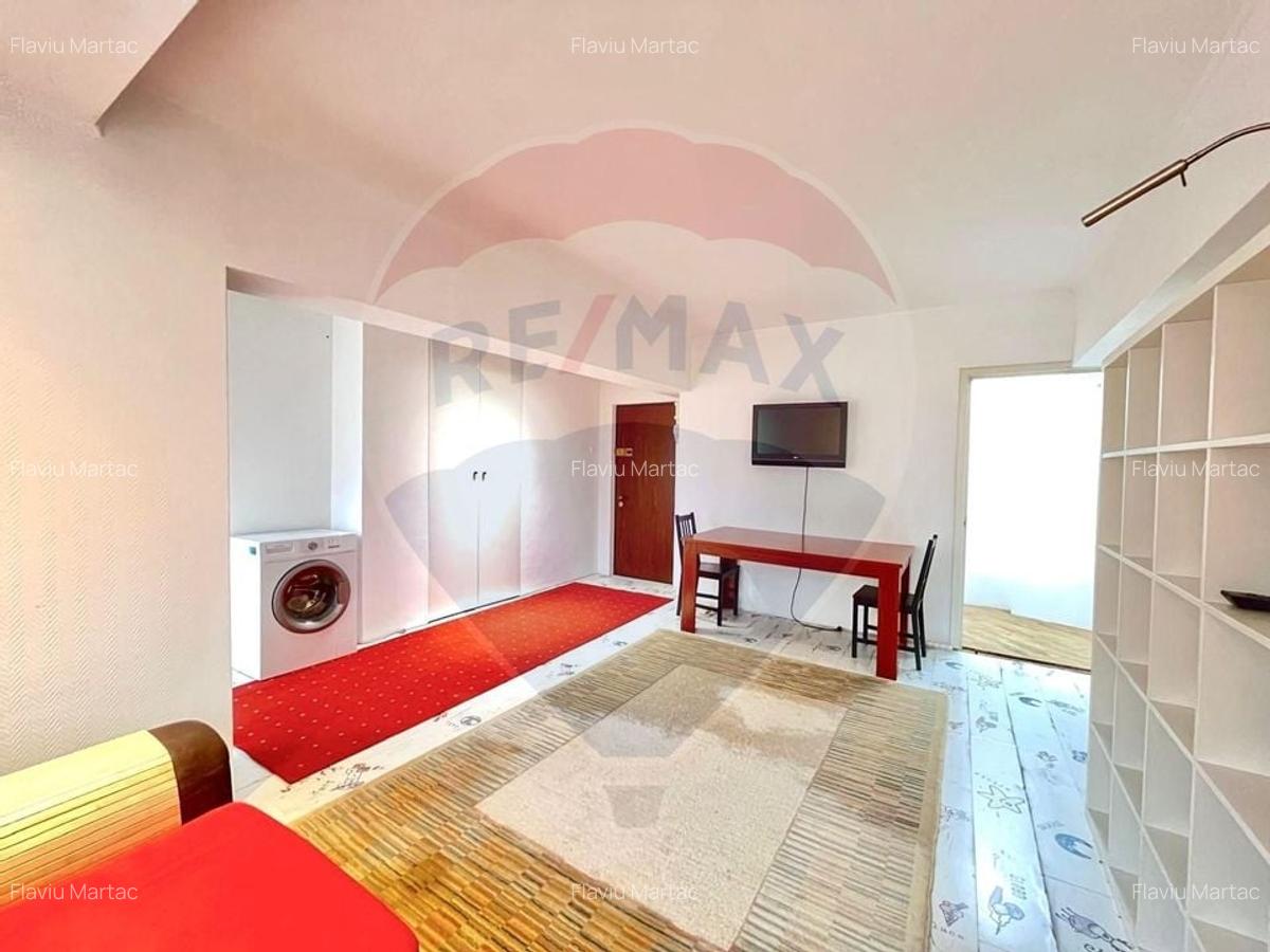 Apartament cu 2 camere de vanzare in Calea Victoriei nr 1 - 5