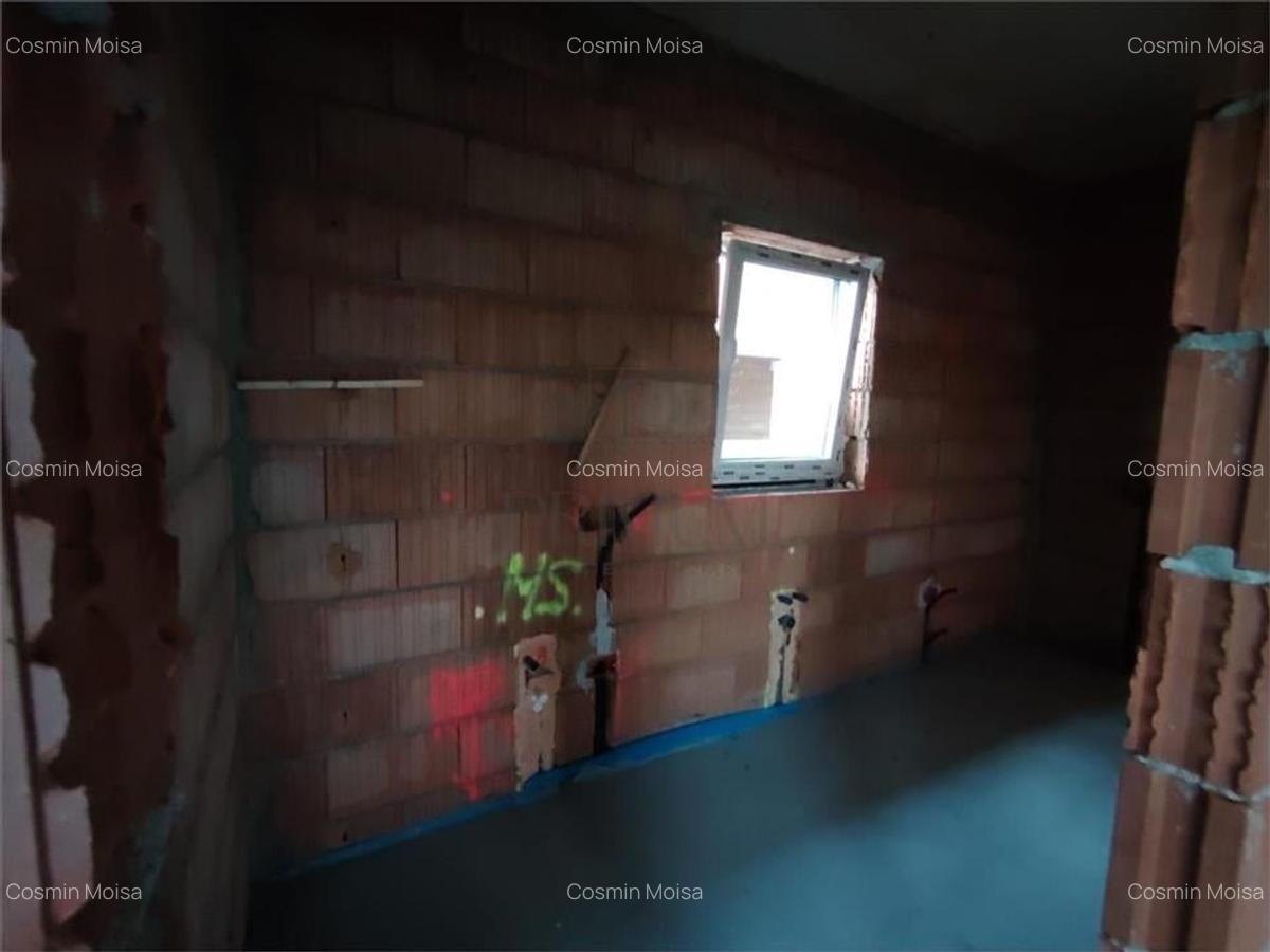 Duplex separat prin baie - toate utilitatile - proiect deosebit. - 8