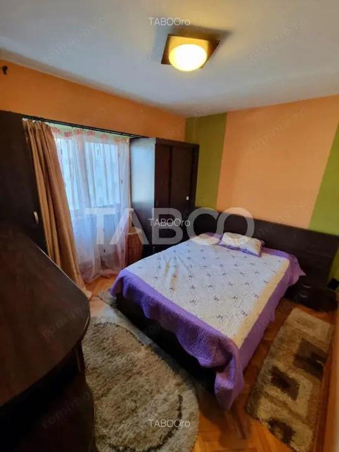 Apartament 4 camere de vanzare decomandat 90 mp zona Central Sibiu - 3