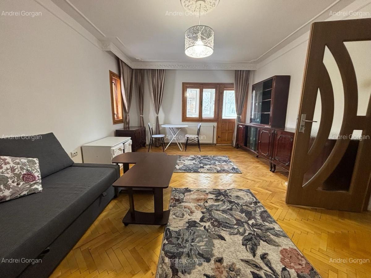 Apartament decomandat 3 camere Arcu Vile - 1
