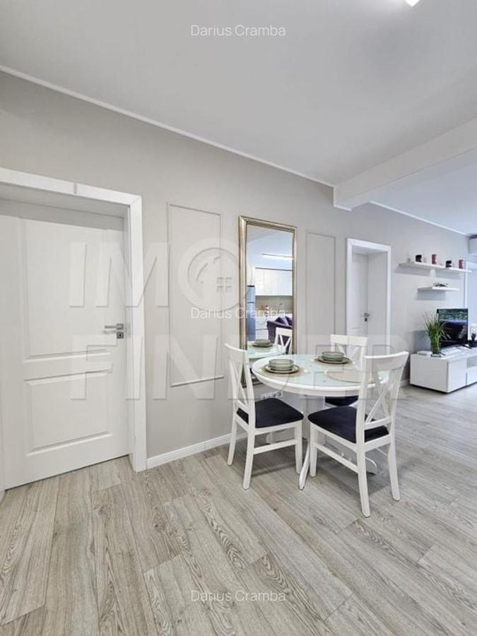 Inchiriere apartament 3 camere situat in vila privata, zona UMF - 7