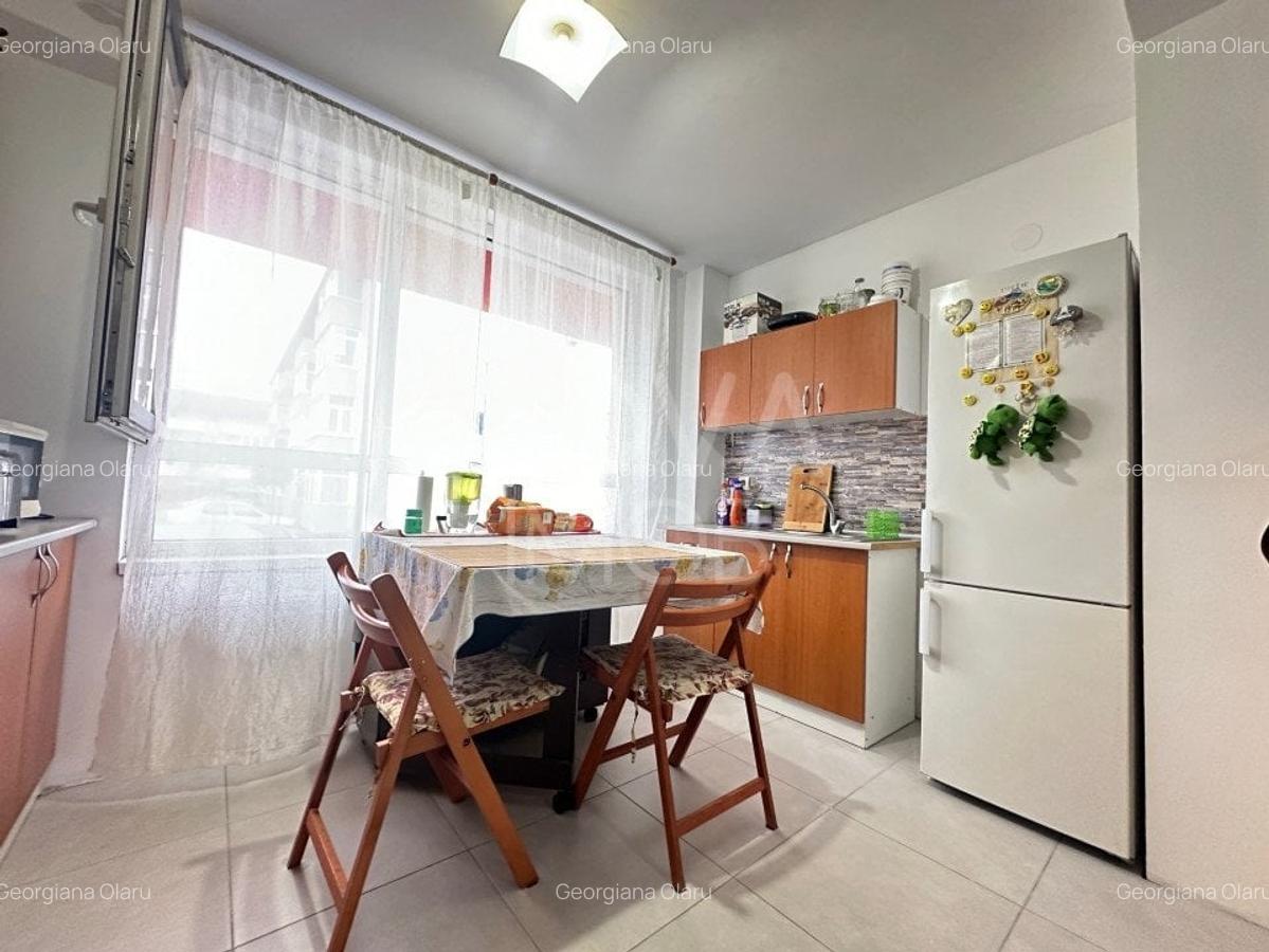 Apartament cu 3 camere semidecomandat în Arhitecților - Calea Cisnădiei - 3
