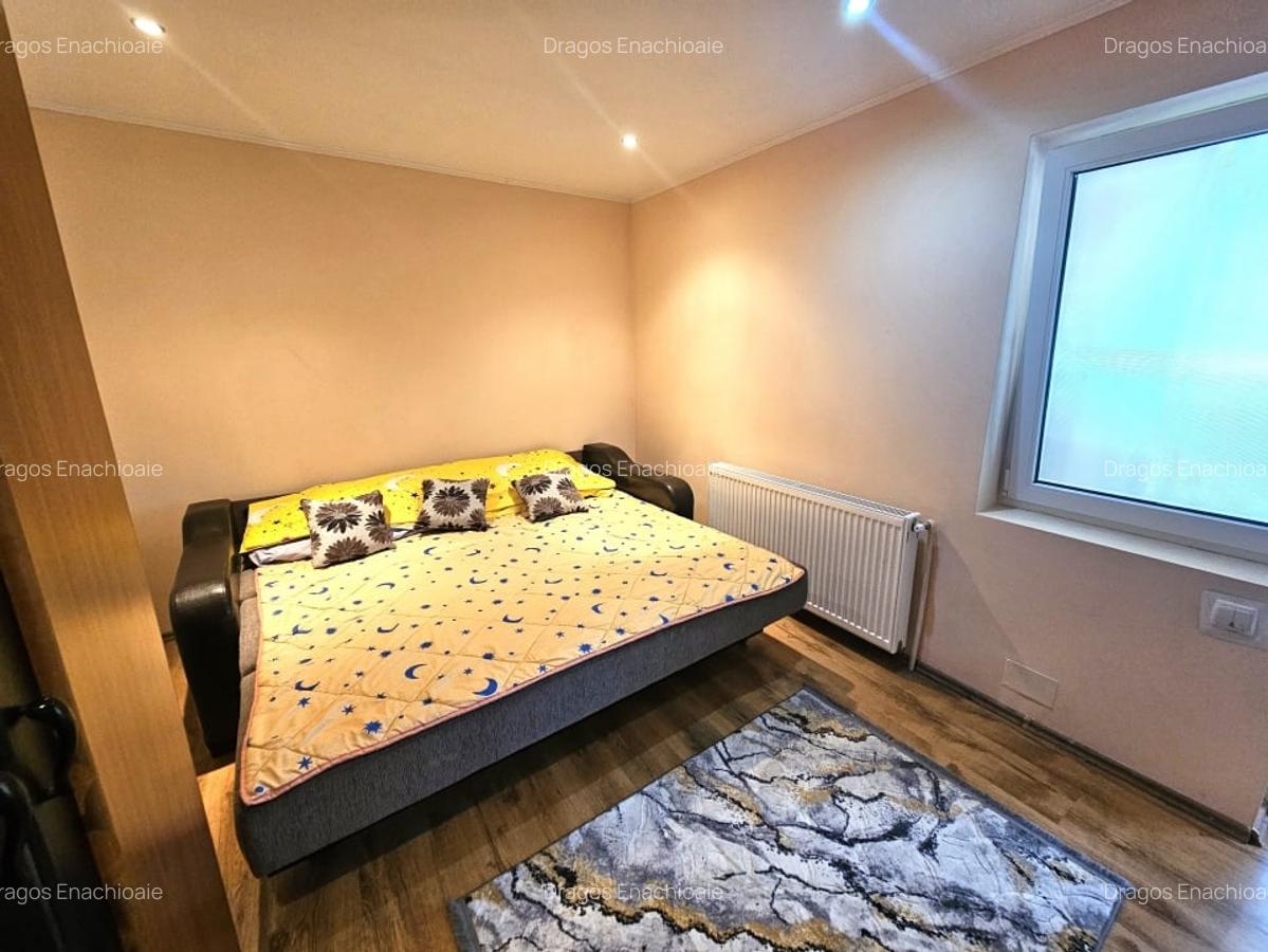 2 case la pret de una in Giulesti - lacul Morii/capatul tramvaiului 11 - 10 2 case la pret de una in Giulesti - lacul Morii/capatul tramvaiului 11 - 10