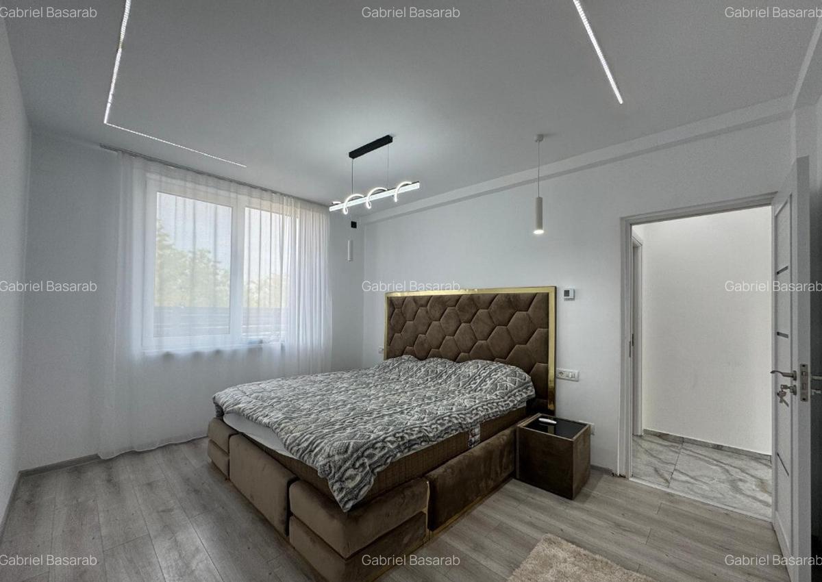 B-dul 1 Mai - Individuala - 375 mp Teren - Mobilata si Utilata - 12